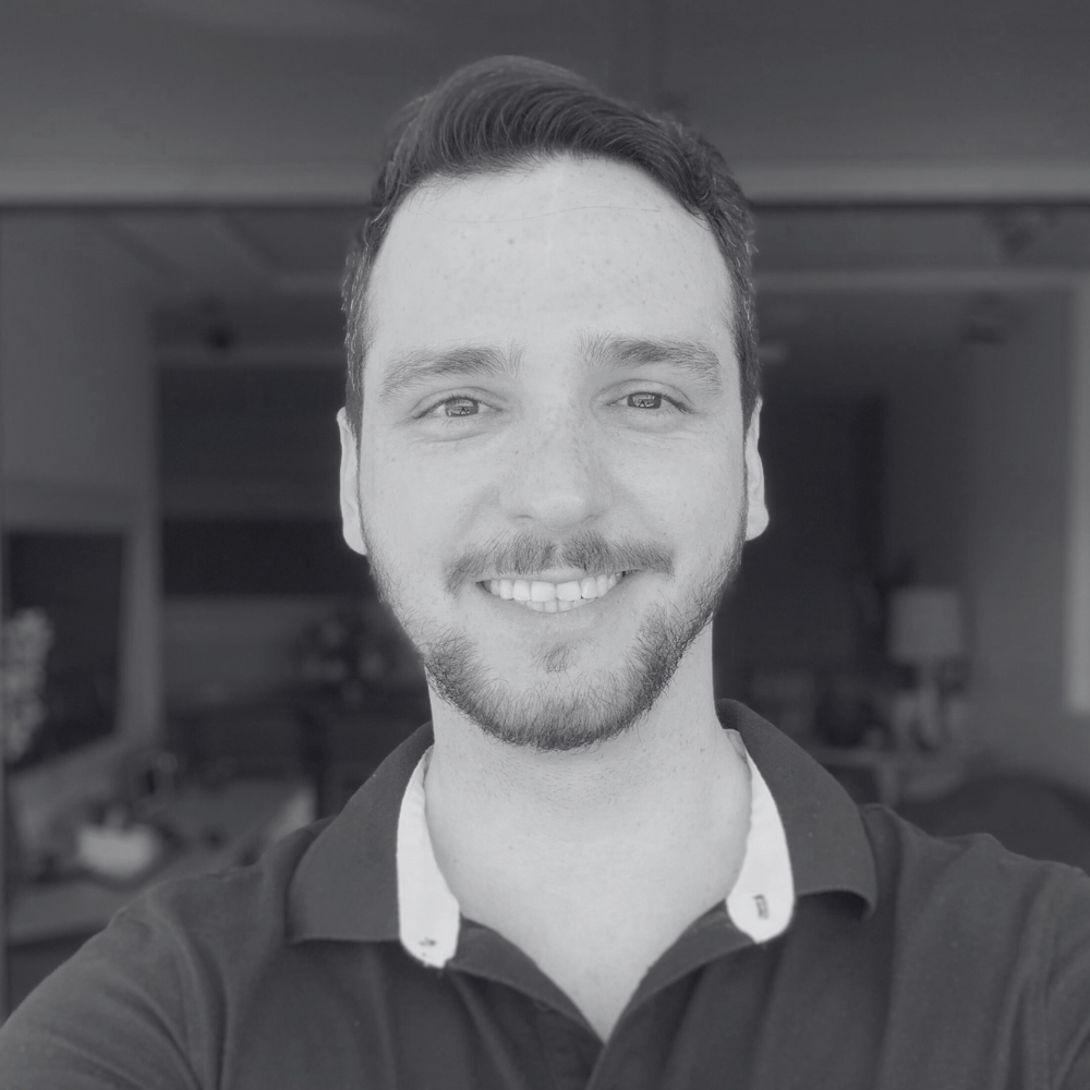 "Working at Oowlish has been a crucial step in my career. Having the opportunity to work with international teams, in a collaborative environment and with professional and personal growth. I'm very proud of the work we do, always aiming for the best results while following industry standards."